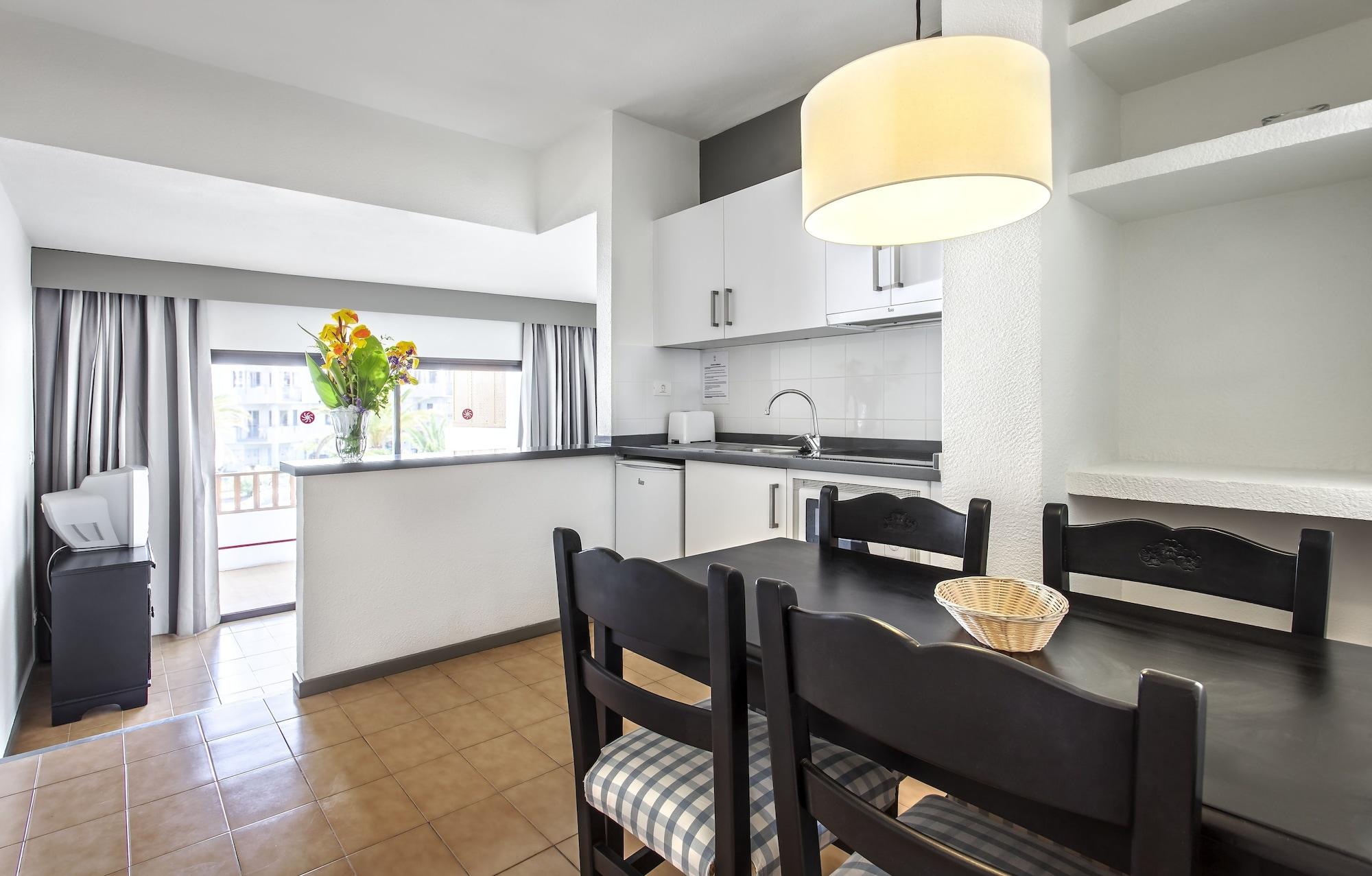 Apartamentos Hg Cristian Sur Лос-Крістіанос Екстер'єр фото
