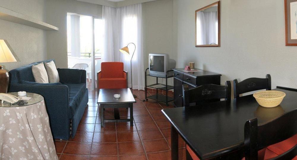Apartamentos Hg Cristian Sur Лос-Крістіанос Екстер'єр фото