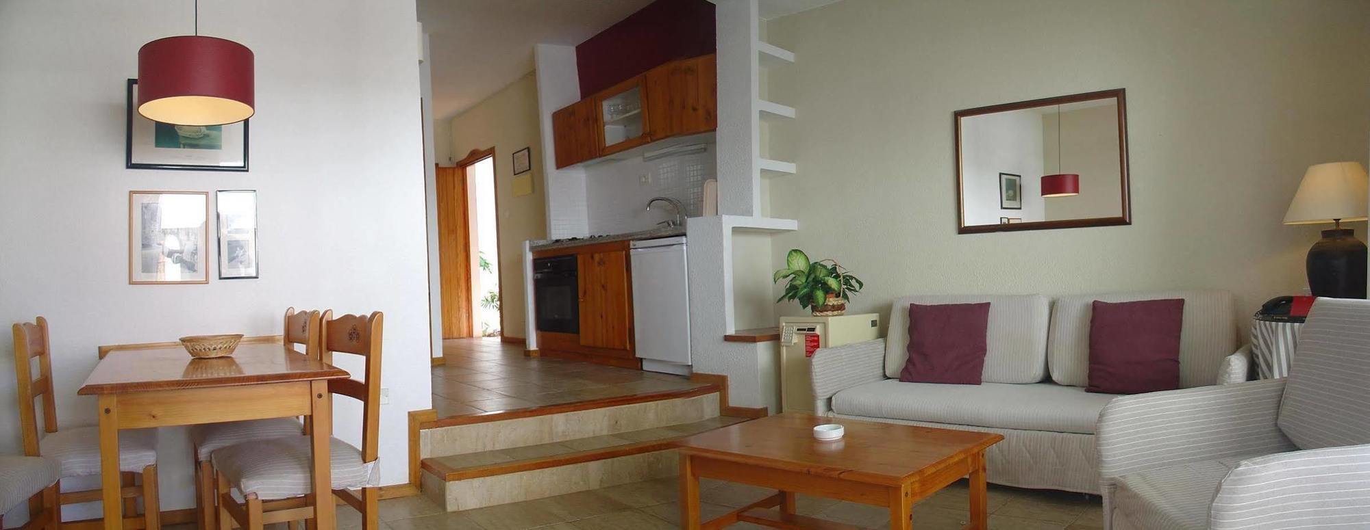 Apartamentos Hg Cristian Sur Лос-Крістіанос Номер фото